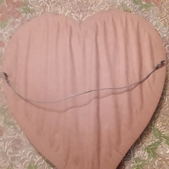 Hand Crafted Pine Heart Shaped Mirror - Farmhouse/Country Style - Picture 9 of 9